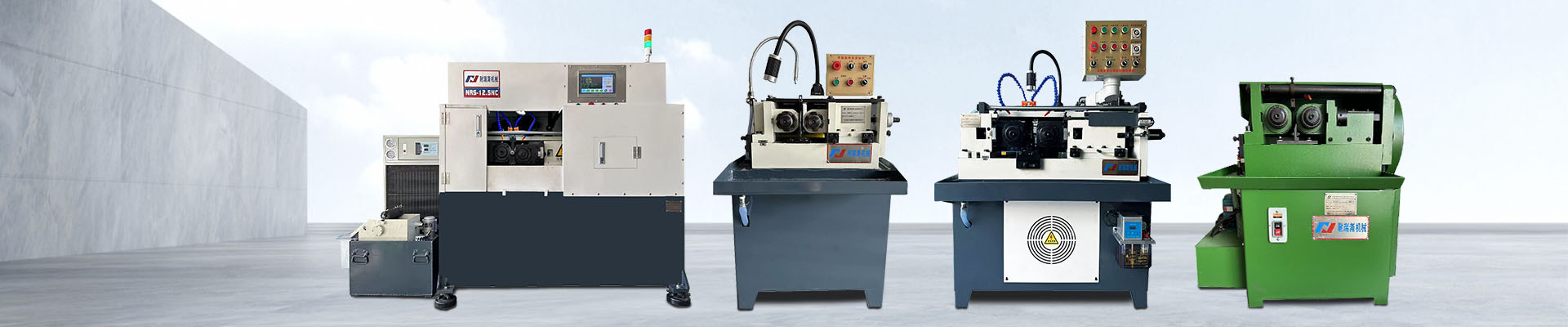 Qual é o princípio de funcionamento da máquina de rolagem de rosca?